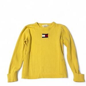 Vintage Yellow Tommy Hilfiger knit sweater with flag patch size XL